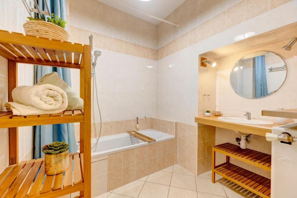 Vecchia Citta Cote Vieille Ville # Yolo Alp Home Annecy Zewnętrze zdjęcie